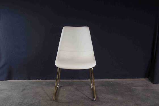 Chaises dinantes modernes élégantes minces simples en cuir blanches pour le restaurant à la maison