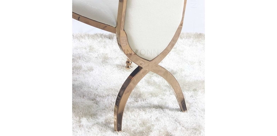 Grandes chaises les épousant de luxe pour des jambes de Chair Cross Back de jeunes mariés