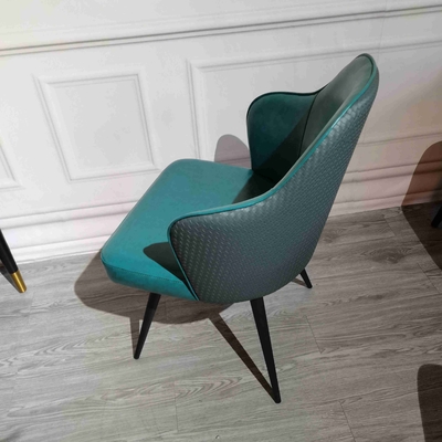 La conception nordique bleue à la maison dinant des chaises allument la chaise en cuir de luxe de dossier