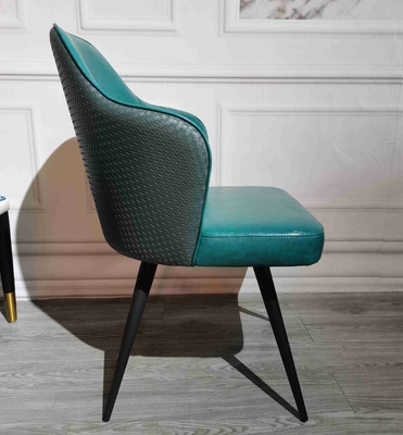 La conception nordique bleue à la maison dinant des chaises allument la chaise en cuir de luxe de dossier