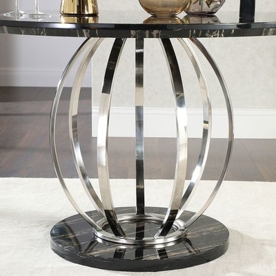 La table de salle à manger argentée de marbre savoureuse d'acier inoxydable de dessus avec des chaises a placé H75cm