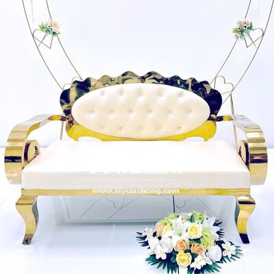 Bon prix Ensemble de canapés modernes de luxe en acier pour mariages, événements et hôtels - Avec tissu en velours/simili cuir et métal en acier inoxydable en ligne