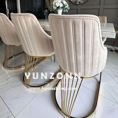 Bon prix Chaise de salle à manger moderne à dossier haut, cadre en acier inoxydable doré, chaises de banquet rembourrées en velours, salon extérieur d'hôtel, villa en ligne