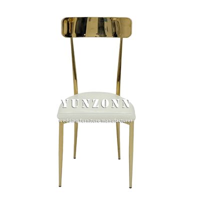 qualité Chaises de banquet d'hôtel pour événements contemporains en cuir blanc et métal doré empilables pour mariage usine