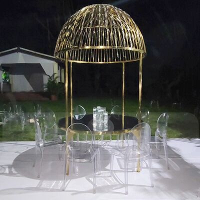 Bon prix Table de gâteau fantôme ronde élégante avec cristaux, mobilier de salle à manger de luxe pour hôtels en ligne