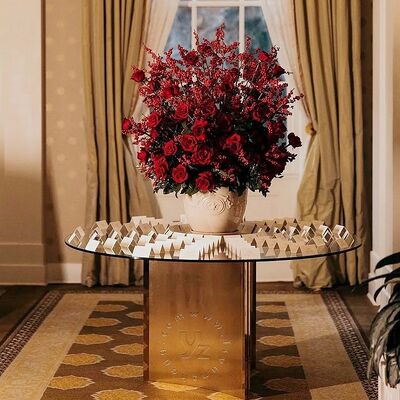 Bon prix Table ronde de Wiltshire avec verre trempé et base en acier inoxydable en ligne