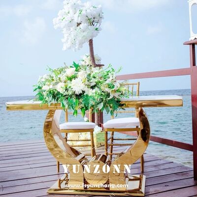 Bon prix Tables modernes de luxe en acier inoxydable doré pour la décoration de mariage, mobilier d'hôtel en ligne