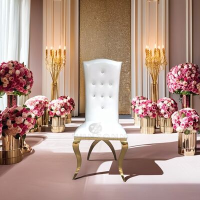 Bon prix Chaise de salle à manger de luxe à dossier haut en acier inoxydable doré avec pieds croisés pour salons extérieurs, hôtels et mariages en ligne