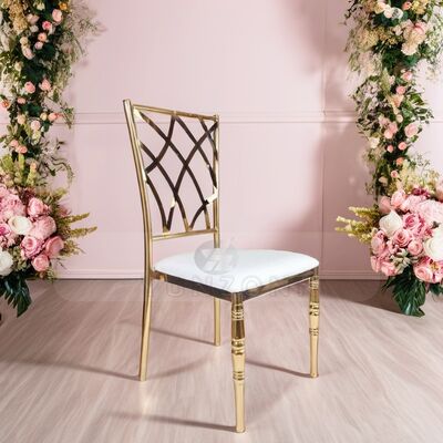 Bon prix Chaises de salle à manger modernes en cuir et acier inoxydable empilables pour banquets, événements, hôtels, mariages en extérieur, trône royal en ligne